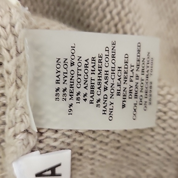 Ann Taylor snap front cardigan beige w/gold sequins. Women's medium. wool blend - Picture 7 of 7